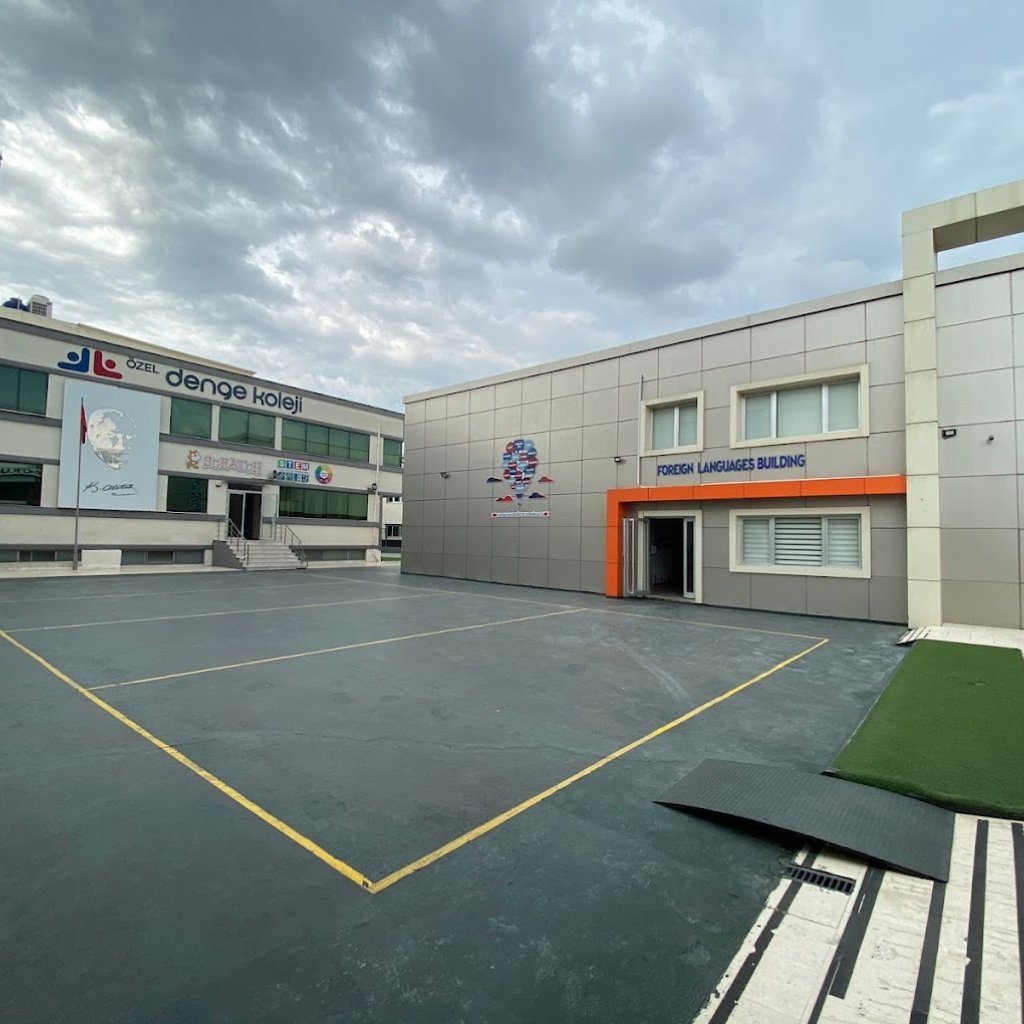 İZMİR İİSEEF | Denge Koleji Galeri | 10